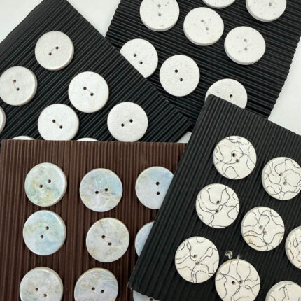 Vlytig Neutral Buttons